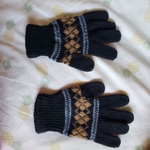 2 FOR $15: Knitted Gloves (2 for $15)